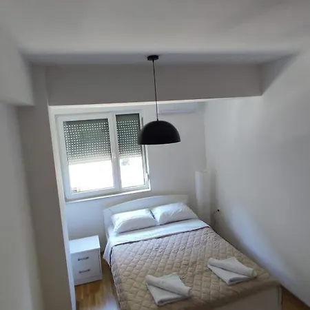 Nika 9 * Skopje